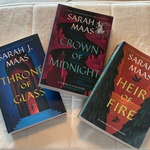 Sarah J. Maas Book Set - Throne of Glass Series